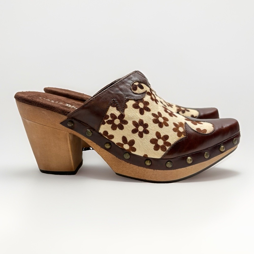 VTG Paris Blues Size 6.5 Brown White Cow Daisy Print Freda Wooden Platform Clogs